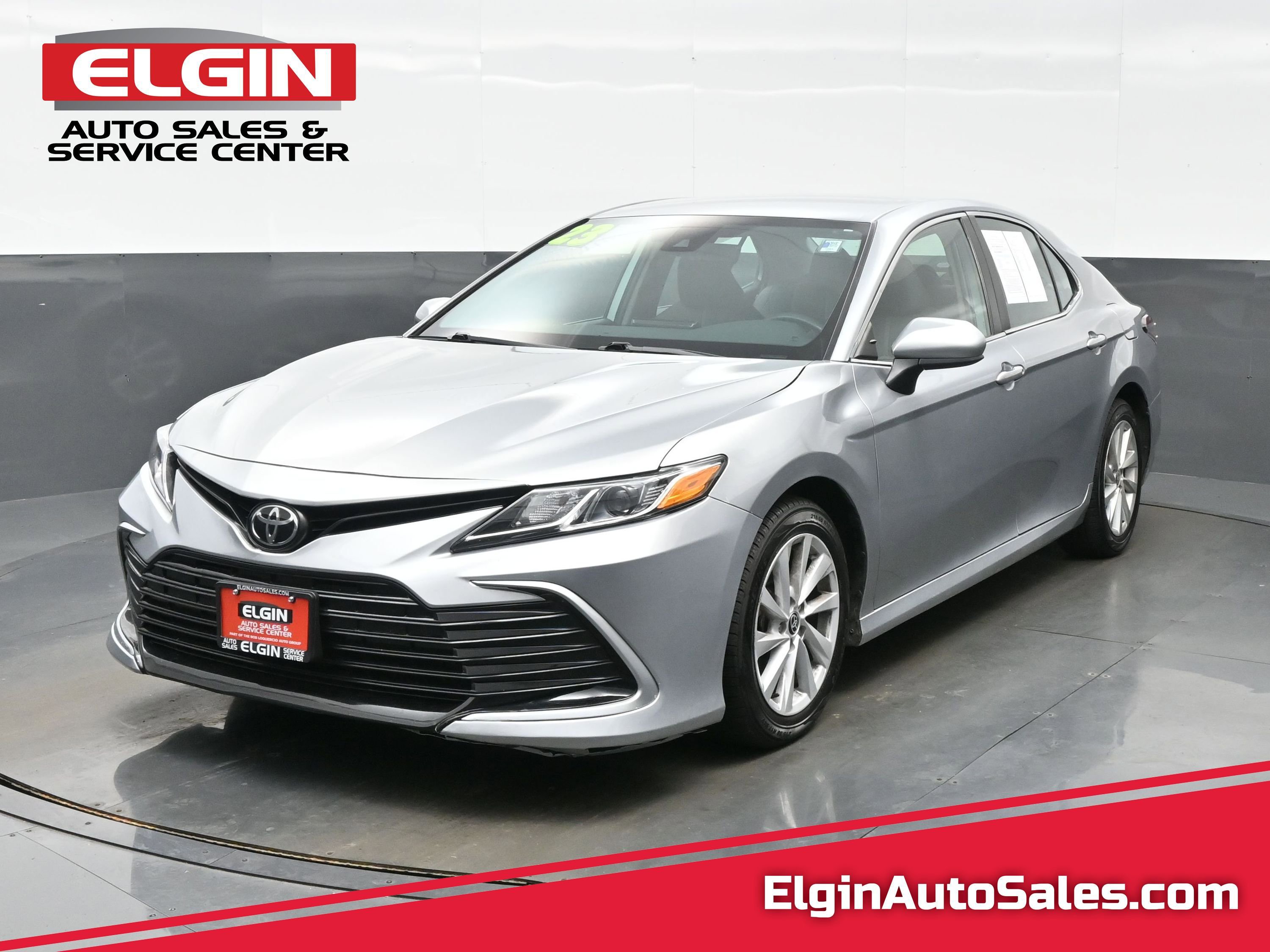 Used 2023 Toyota Camry LE FWD image 1