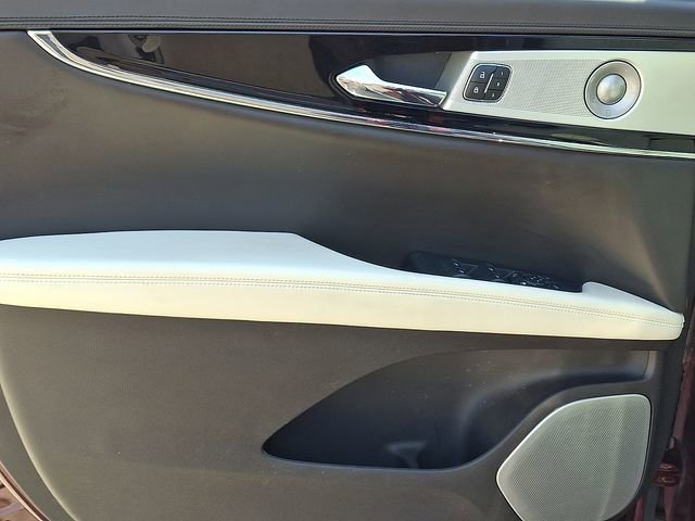 Used 2021 Lincoln Nautilus Black Label image 14