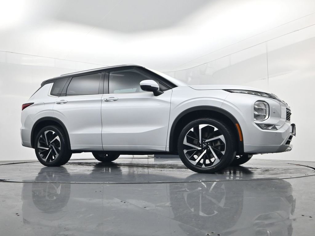 Used 2023 Mitsubishi Outlander SEL 40th Anniversary image 35