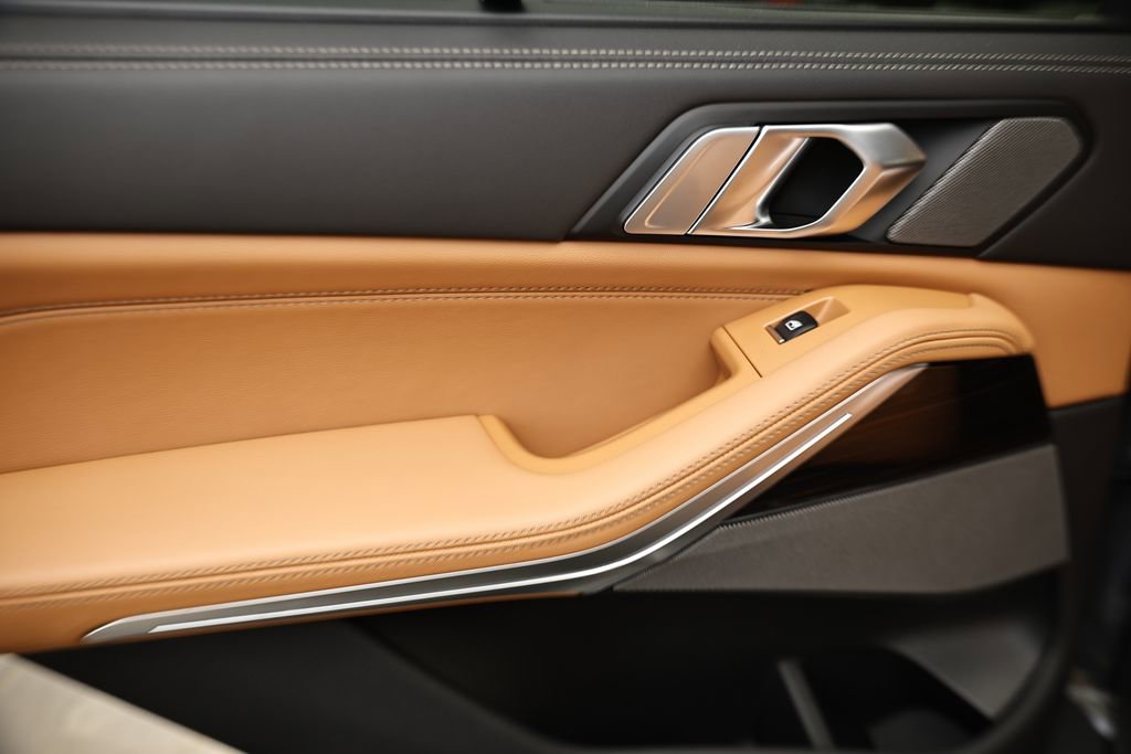 New 2026 BMW X5 xDrive50e w/ Executive Package AWD/4WD image 24