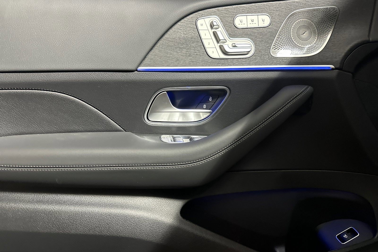New 2026 Mercedes-Benz GLE 580 4MATIC image 13