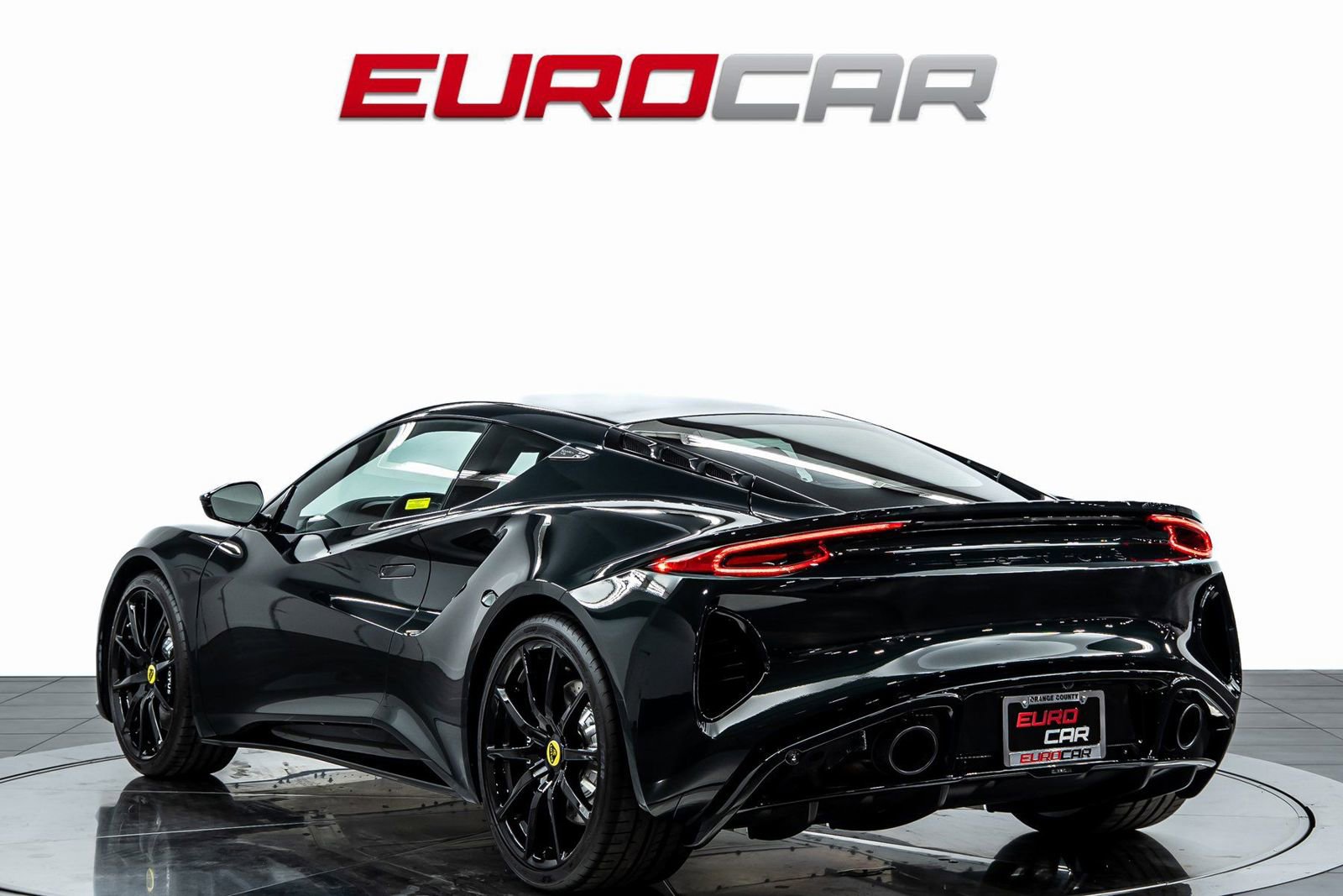 New 2025 Lotus Emira image 3