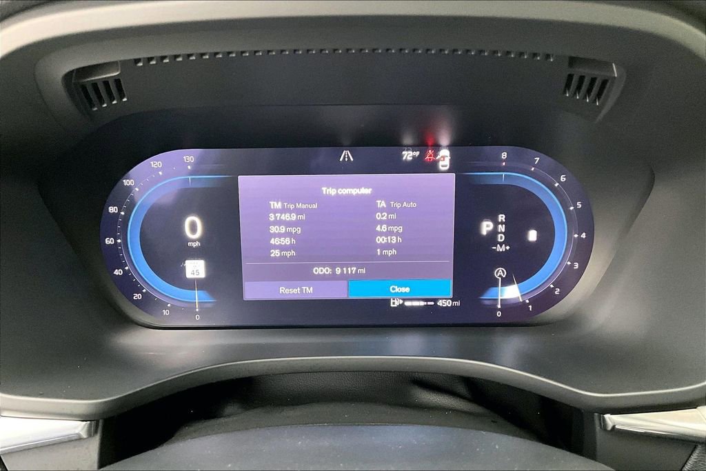 Used 2025 Volvo XC60 B5 Plus w/ Protection Package Premier image 27