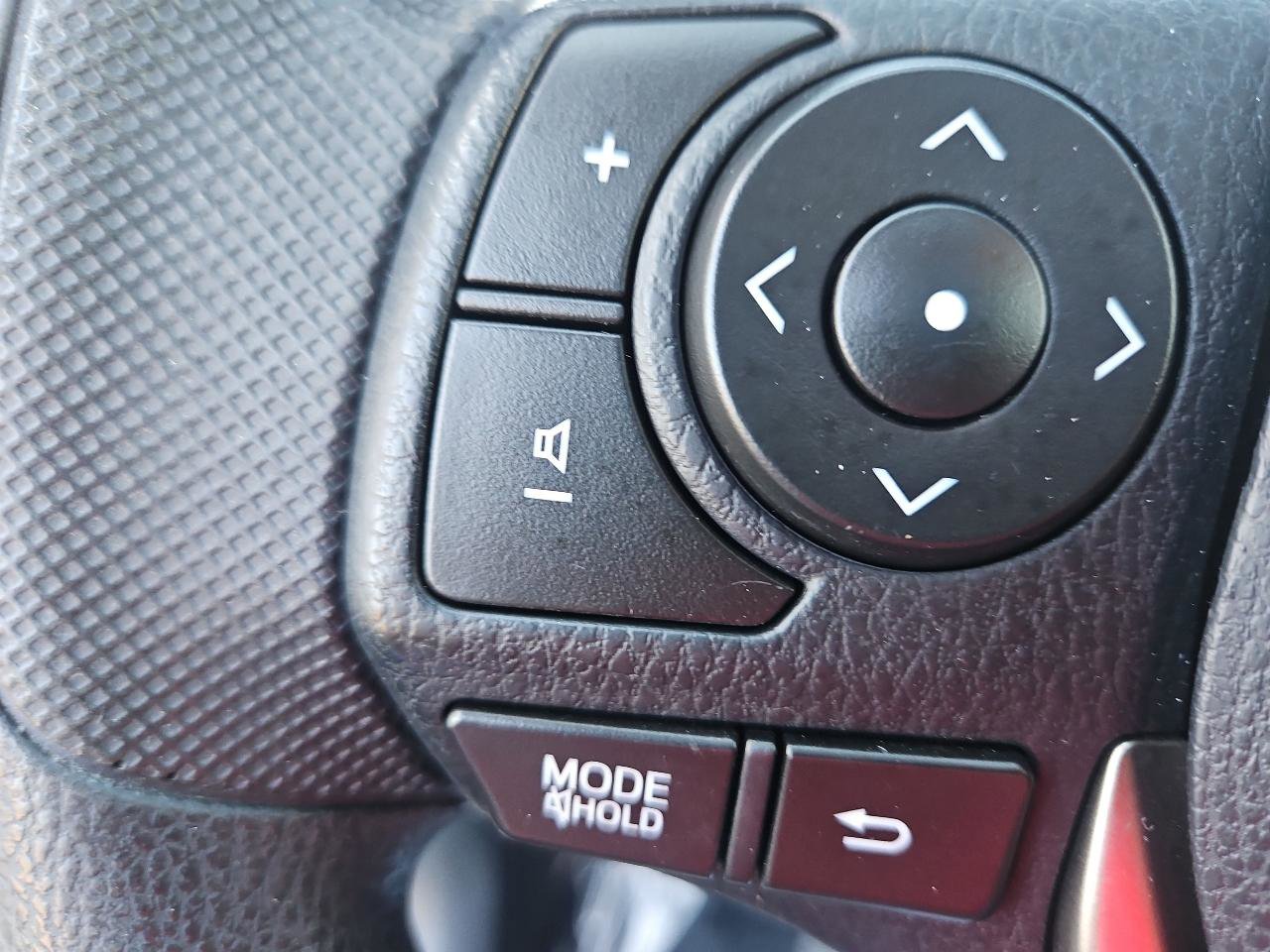 Used 2014 Toyota RAV4 XLE AWD/4WD image 31