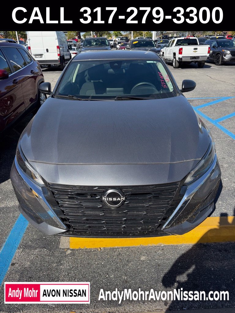 Used 2024 Nissan Altima 2.5 SV FWD image 3