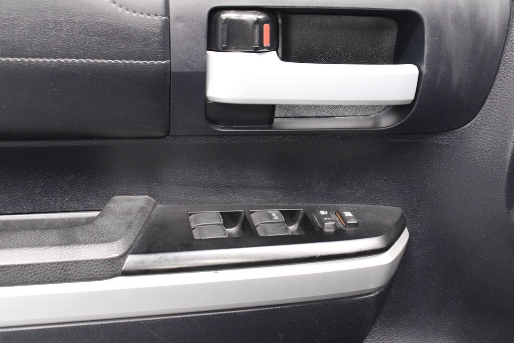Used 2014 Toyota Tundra Limited AWD/4WD image 23