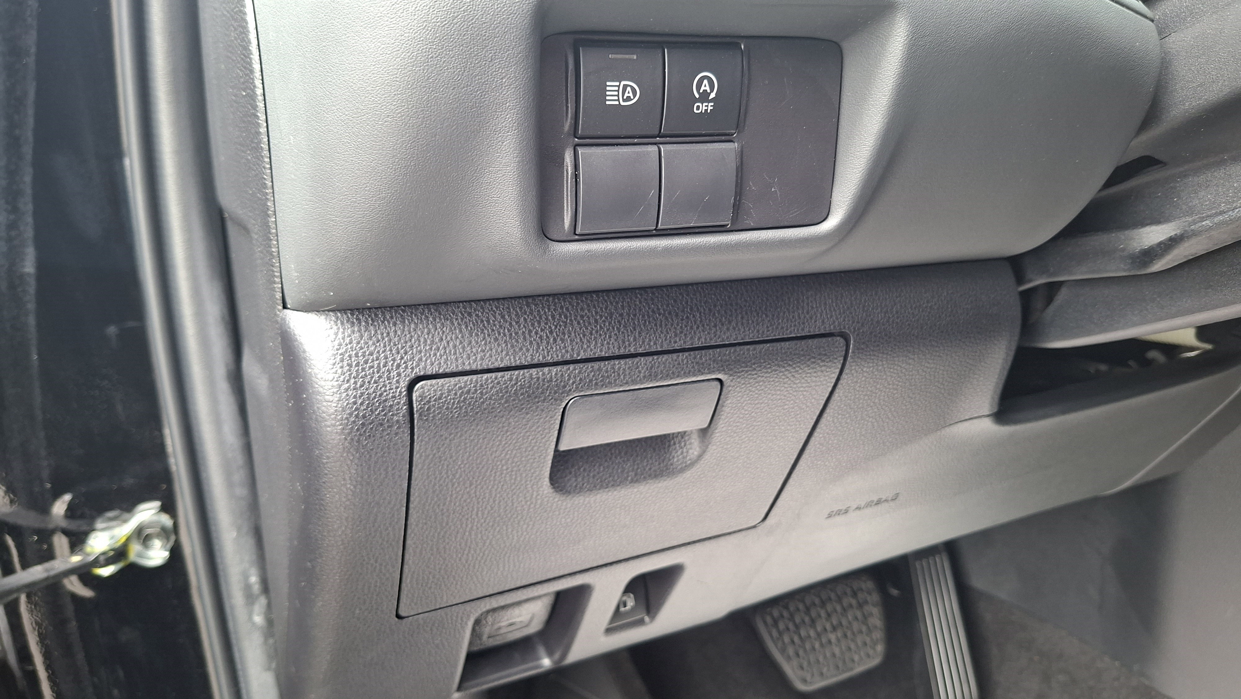 Used 2023 Toyota Highlander L image 10