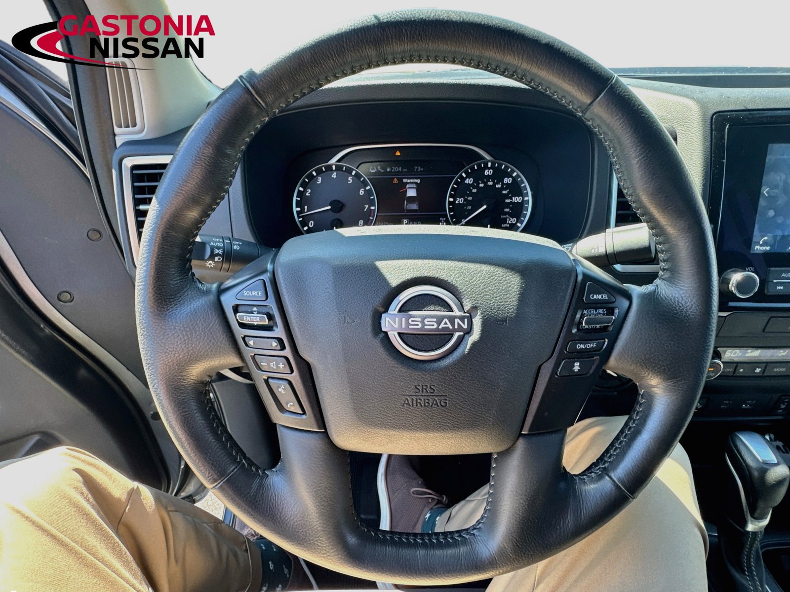 Used 2022 Nissan Frontier SV AWD/4WD image 14