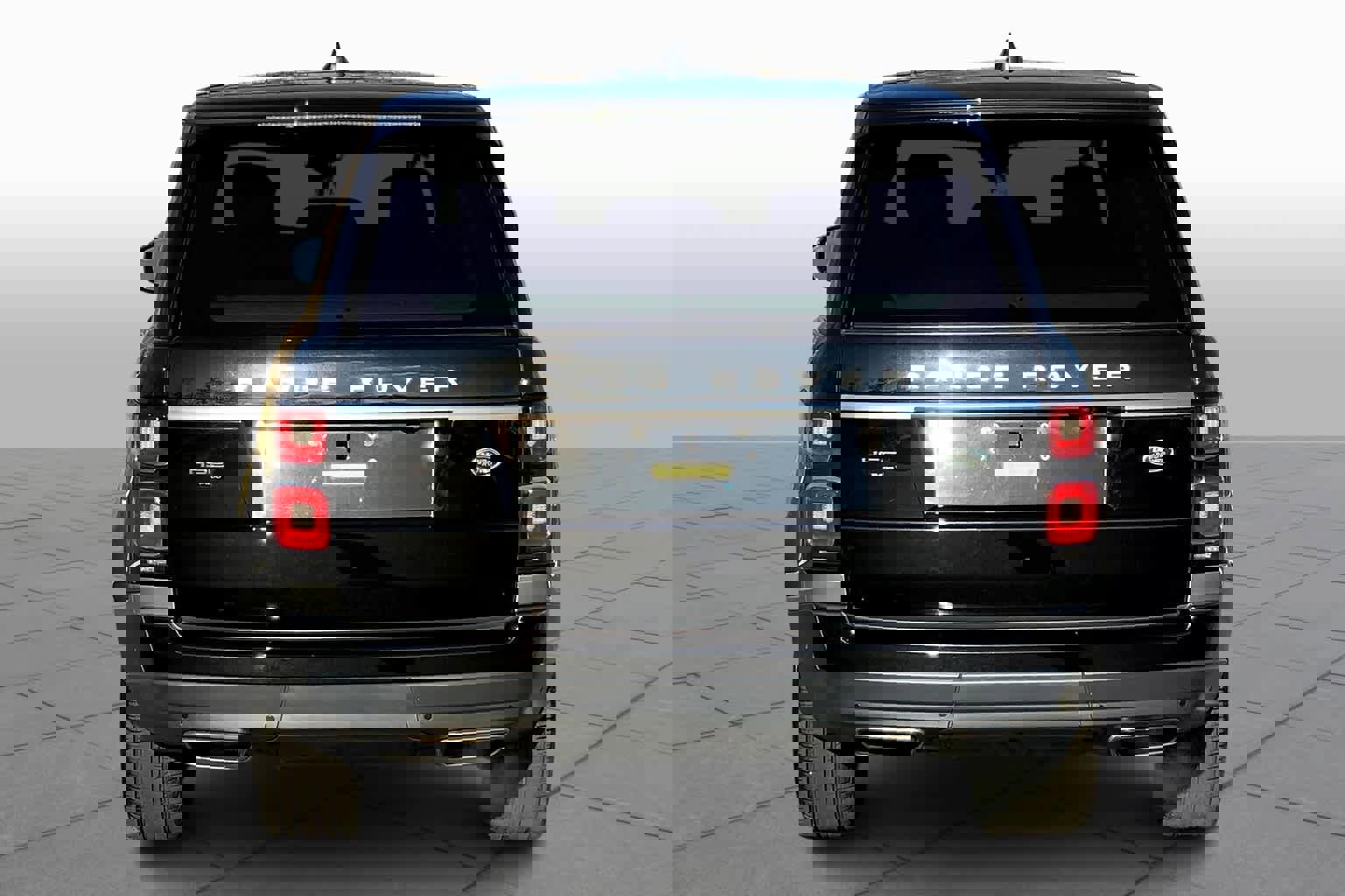 Used 2022 Land Rover Range Rover Westminster Edition image 5