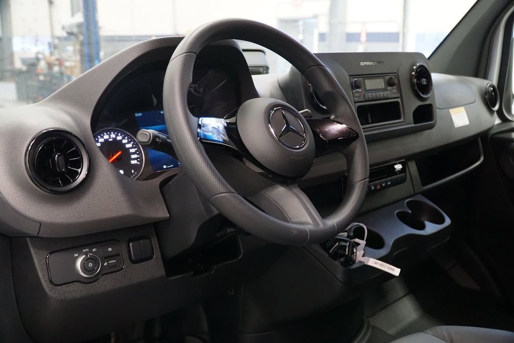 New 2025 Mercedes-Benz Sprinter 2500 image 11