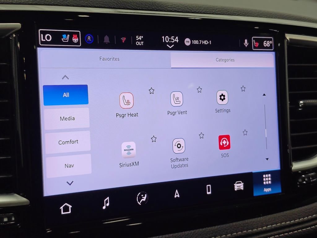 Used 2025 Chrysler Pacifica Limited image 54