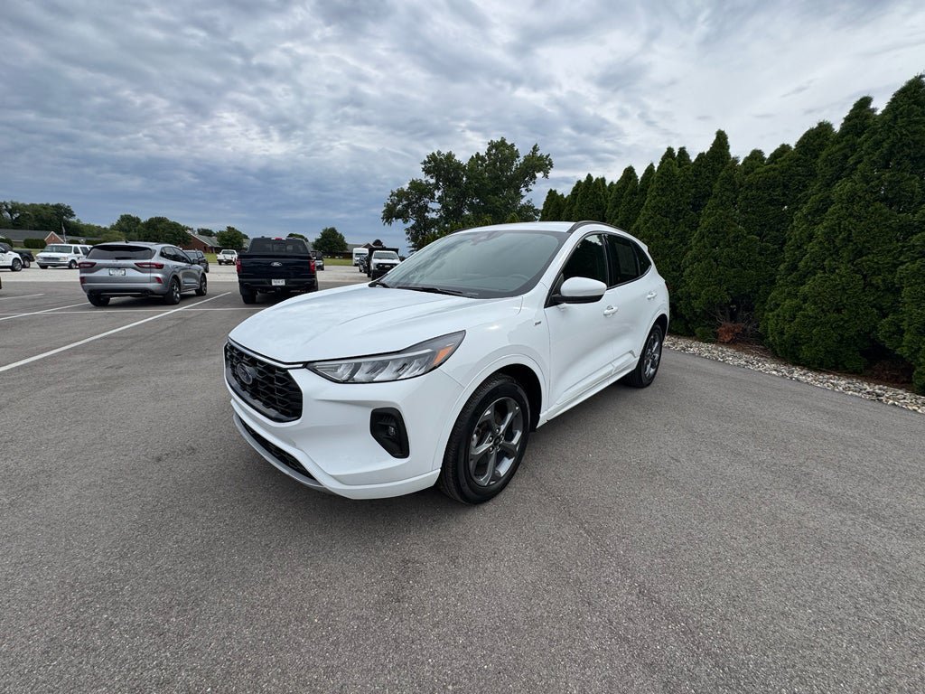 Used 2023 Ford Escape ST-Line Select w/ Class II Trailer Tow Package AWD/4WD image 36