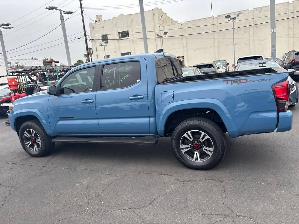 Used 2019 Toyota Tacoma TRD Sport w/ Technology Package RWD image 7