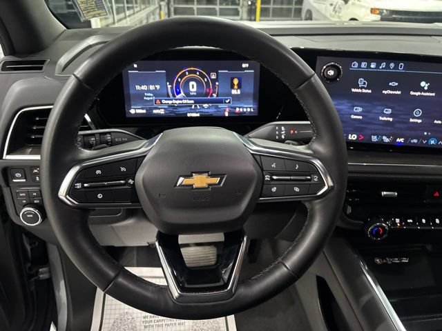 Used 2025 Chevrolet Suburban Premier AWD/4WD image 18