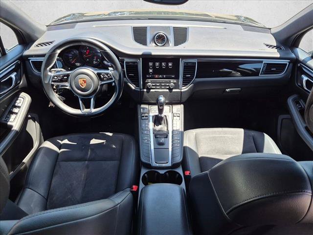 Used 2018 Porsche Macan AWD/4WD image 17