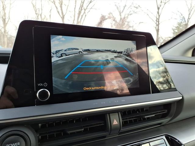 Used 2024 Toyota Prius LE image 19