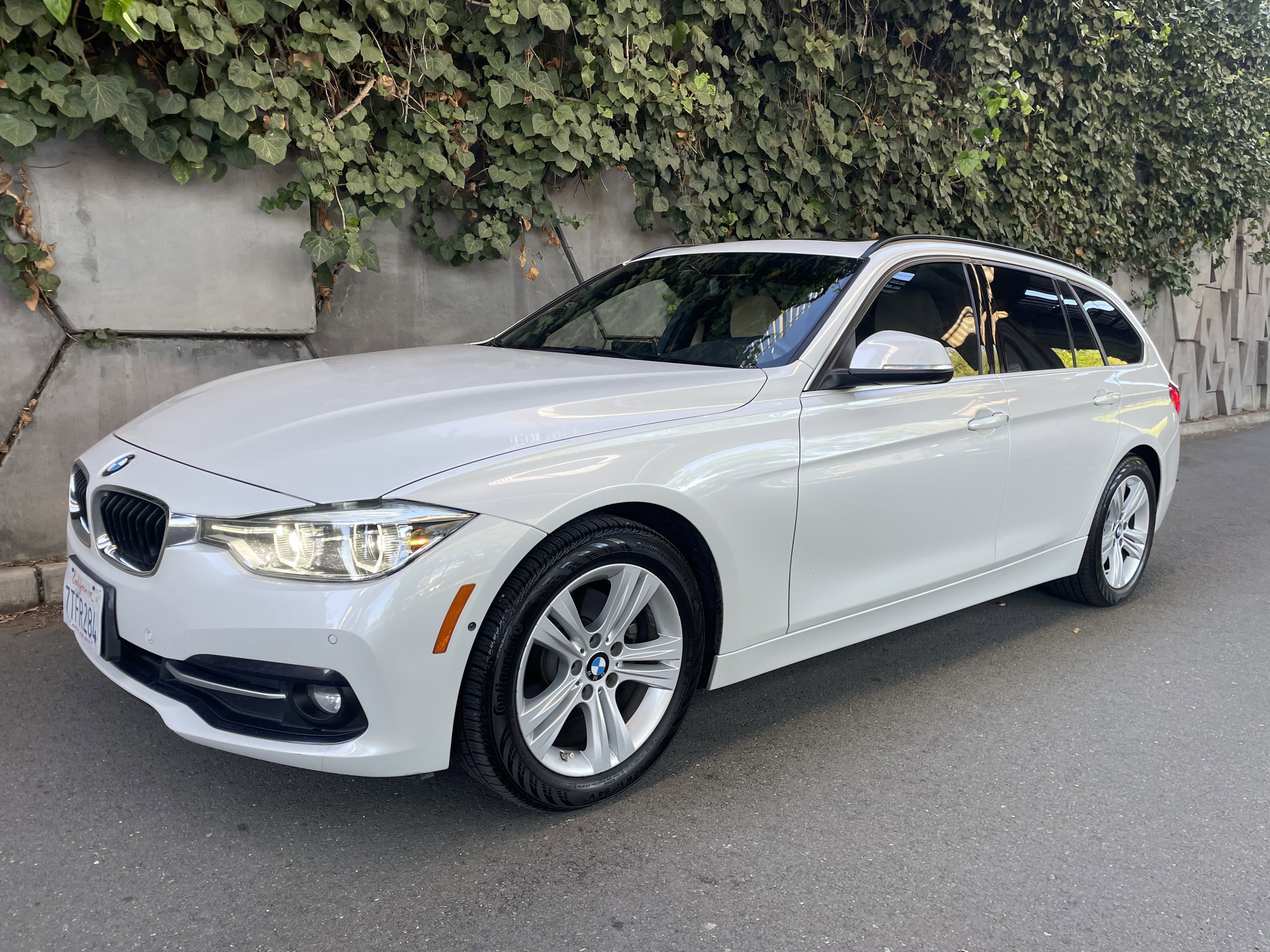 Used 2016 BMW 328d xDrive Wagon image 3