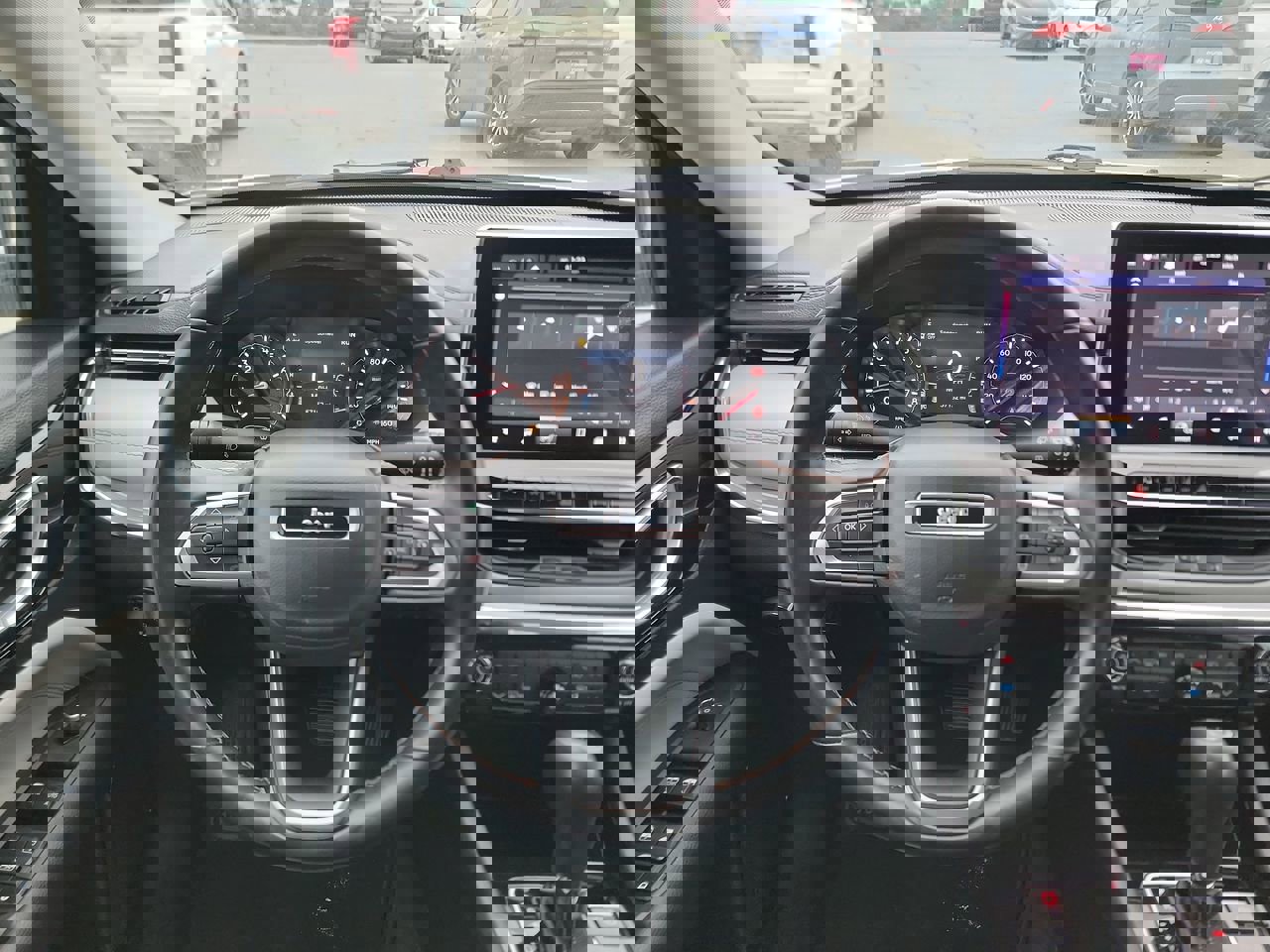 Used 2022 Jeep Compass Limited image 14