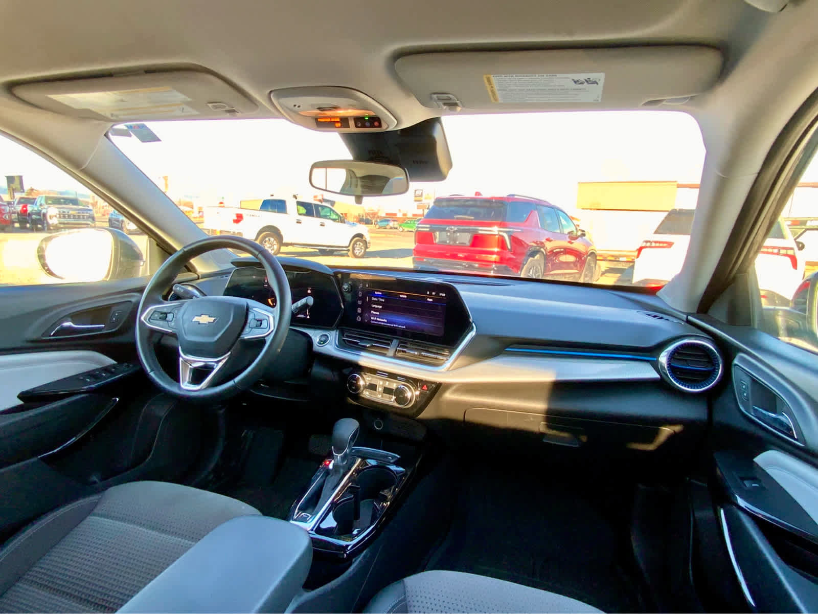 Certified 2025 Chevrolet Trax LT w/ Driver Confidence Package image 28