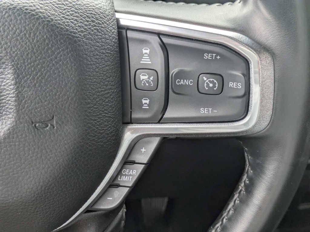 Used 2024 RAM 2500 Laramie w/ Safety Group AWD/4WD image 27
