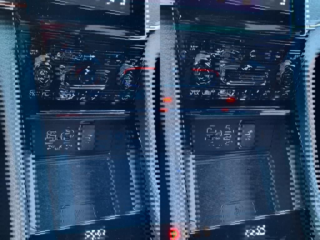 Used 2023 Jeep Grand Cherokee Altitude image 19