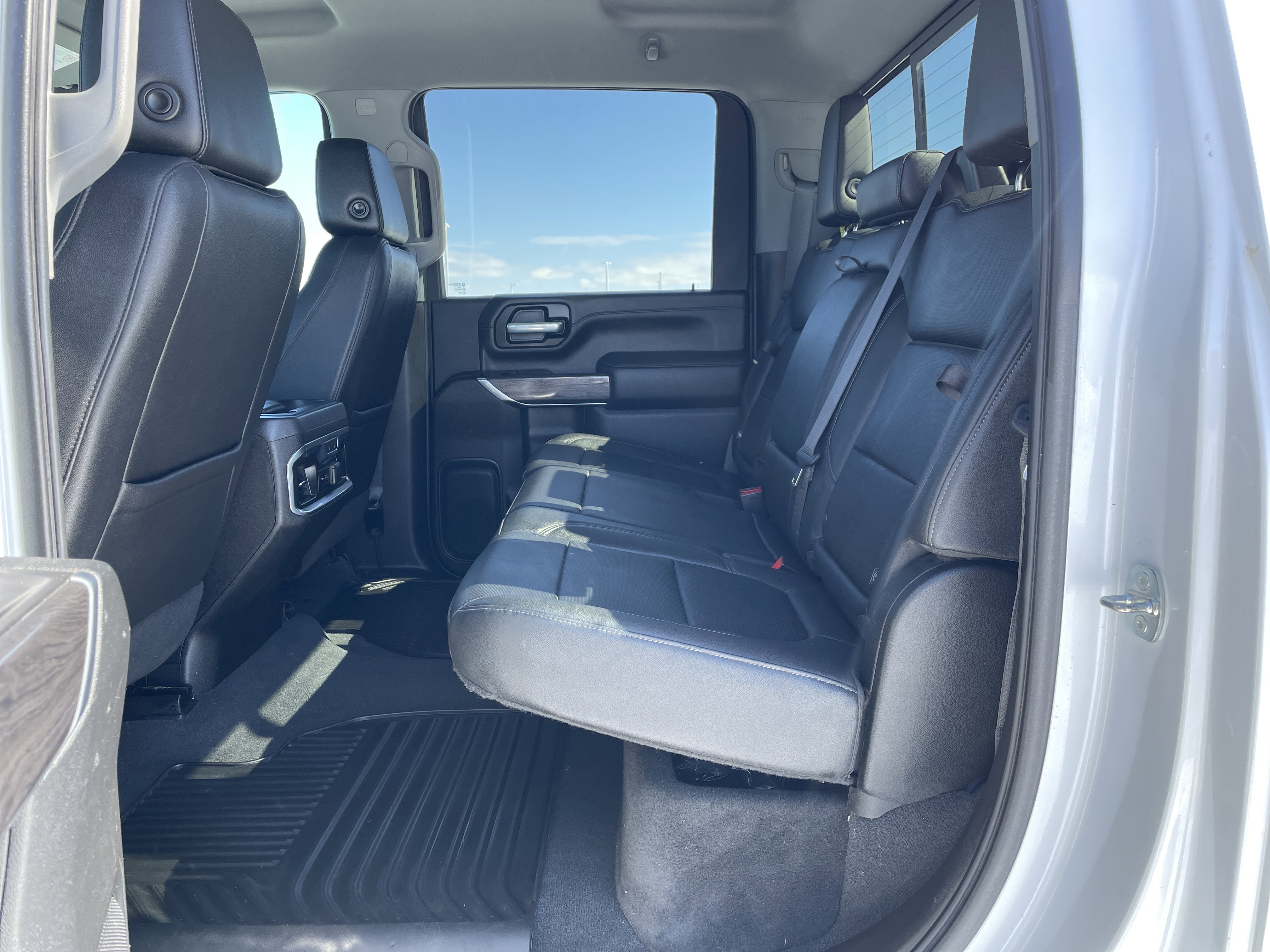 Used 2021 Chevrolet Silverado 3500 LTZ w/ LTZ Premium Package image 23