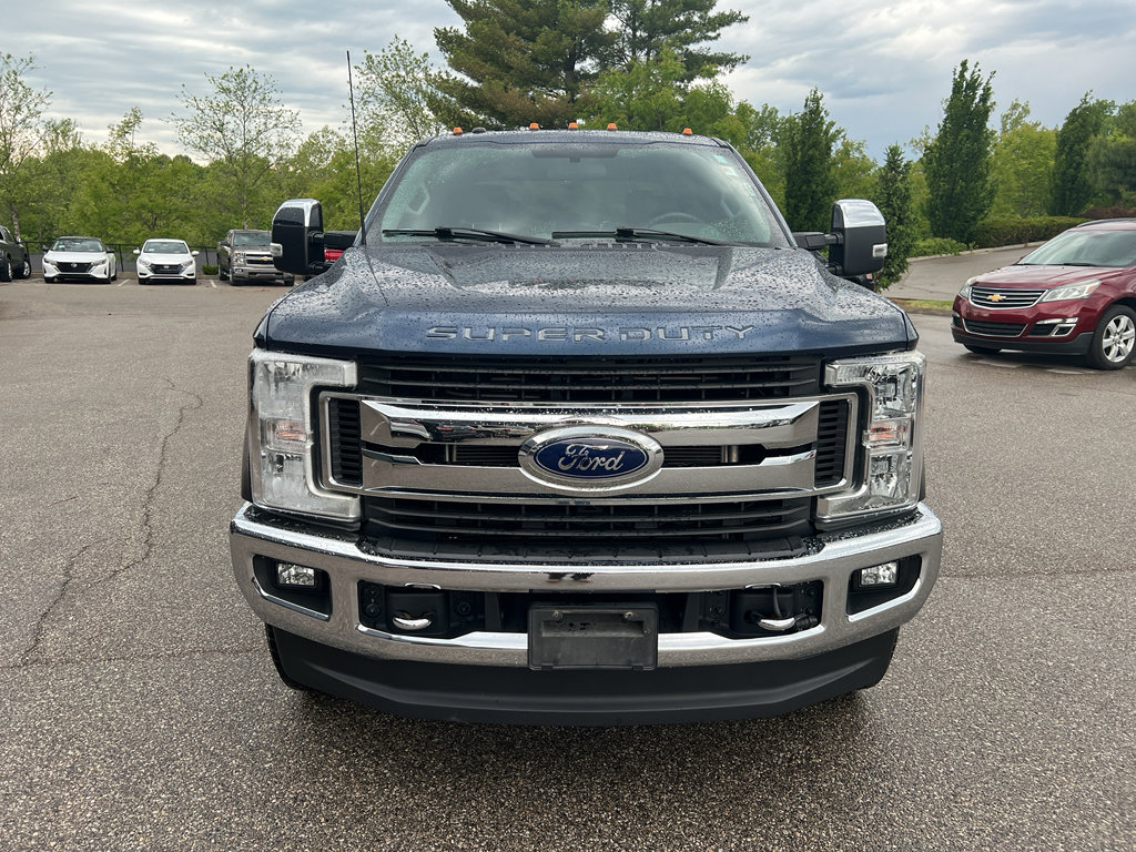 Used 2019 Ford F250 XLT w/ XLT Premium Package AWD/4WD image 2