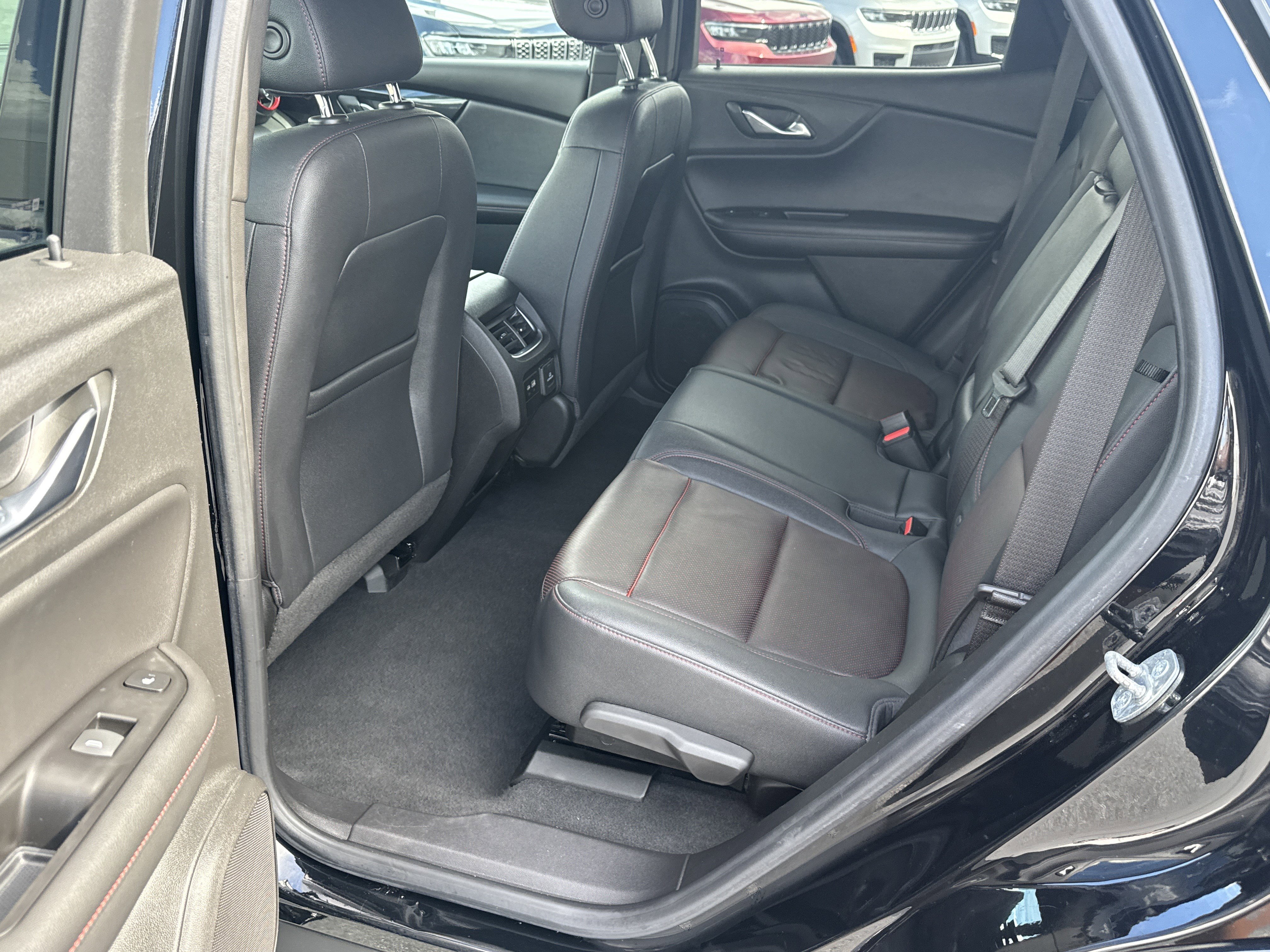 Used 2022 Chevrolet Blazer RS w/ Enhanced Convenience Package image 27