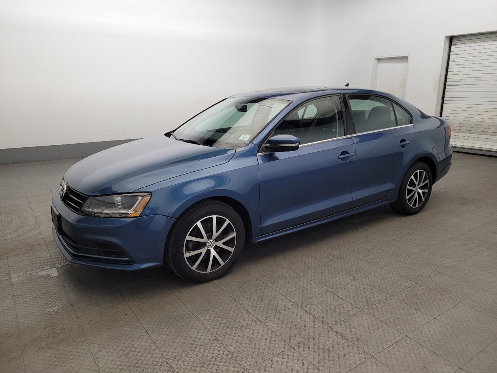 Used 2018 Volkswagen Jetta SE image 2