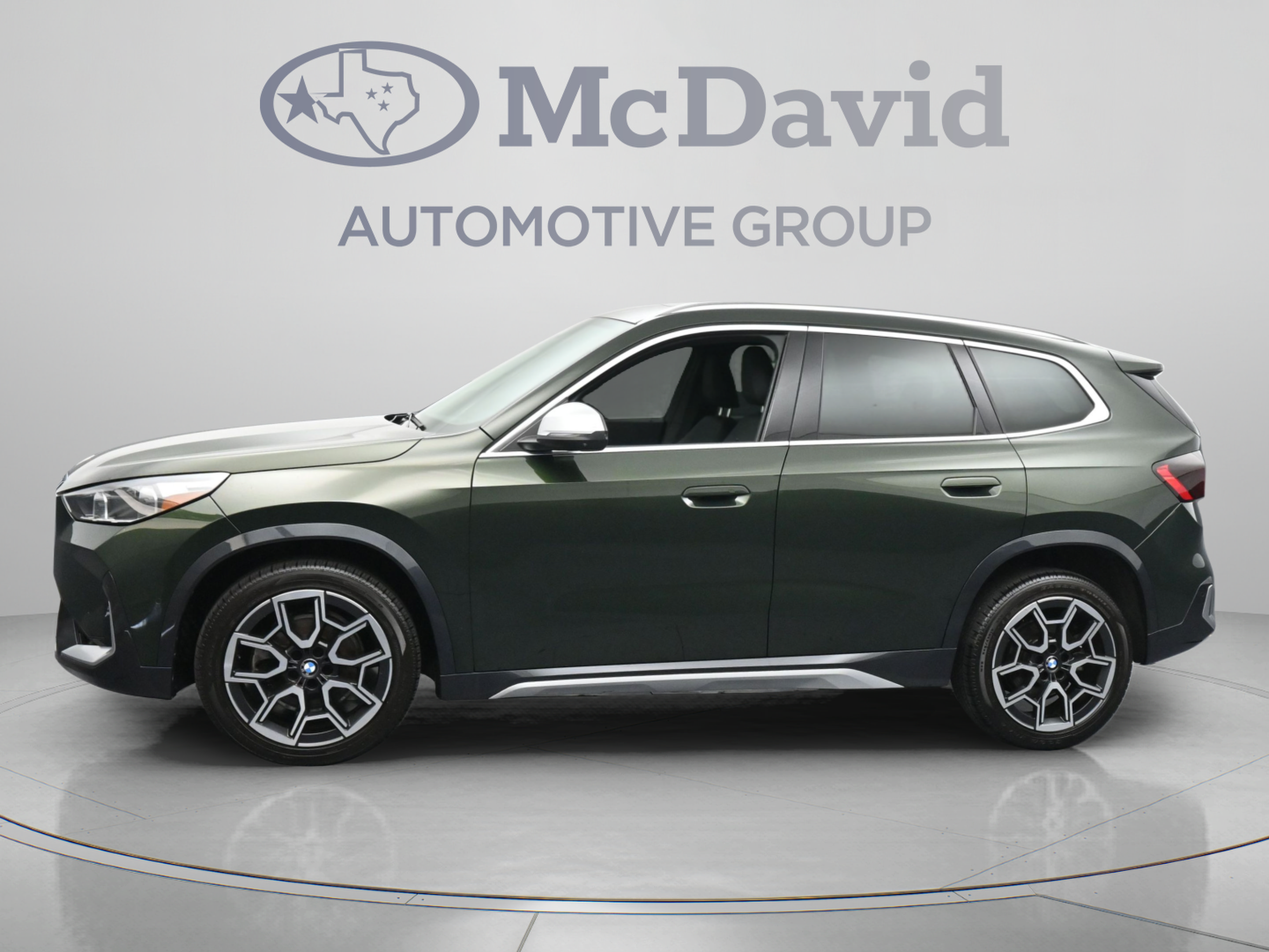 Used 2023 BMW X1 xDrive28i w/ Premium Package AWD/4WD image 5