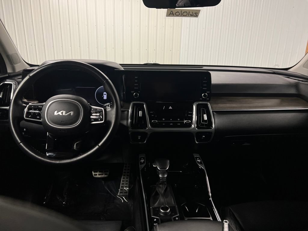 Used 2023 Kia Sorento SX Prestige AWD/4WD image 17