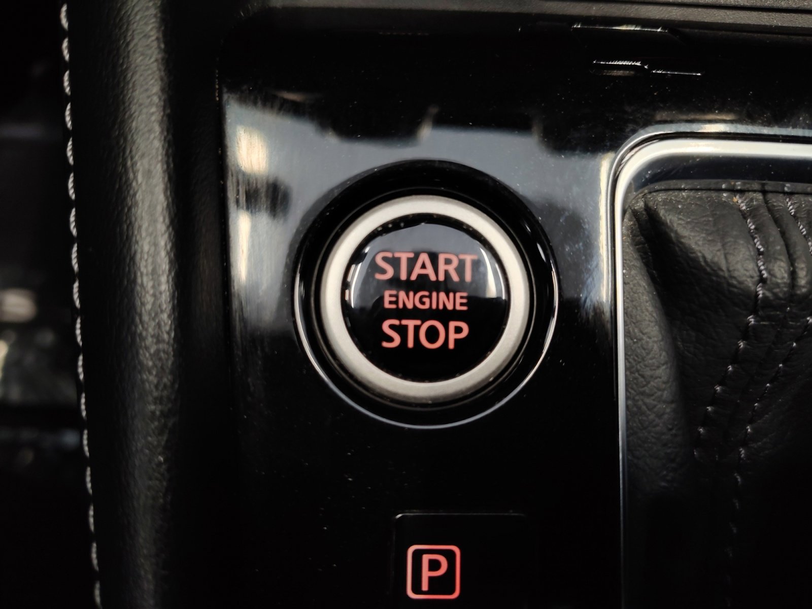 Used 2023 Nissan Kicks SV image 31