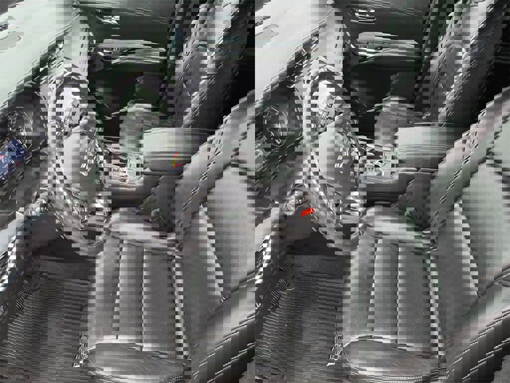 Used 2021 Cadillac XT4 Premium Luxury w/ Cold Weather Package image 8