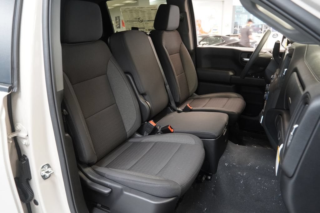 New 2026 Chevrolet Silverado 1500 Custom w/ Turbomax Blackout Package AWD/4WD image 22