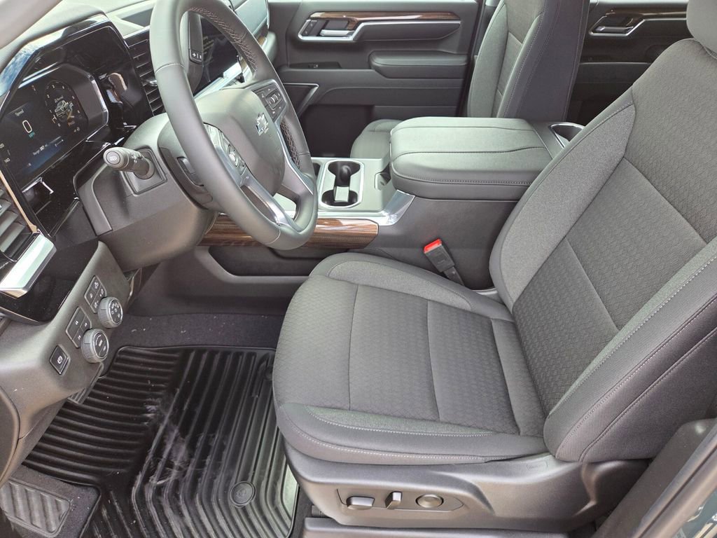 New 2026 Chevrolet Silverado 2500 LT w/ Trail Boss Package image 6