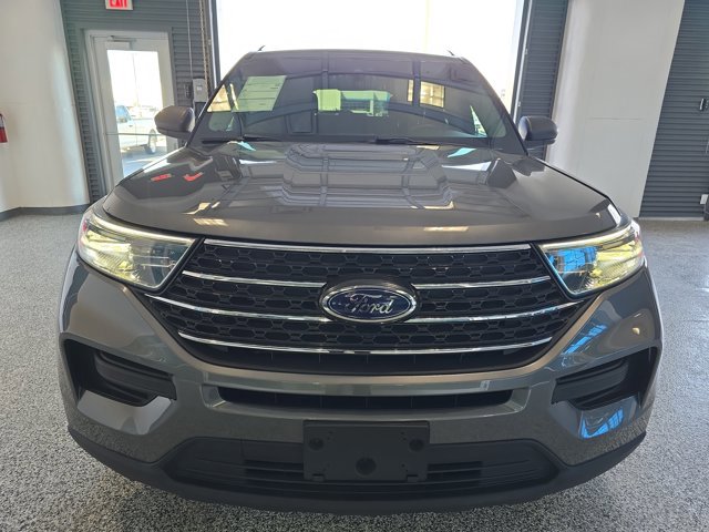 Certified 2022 Ford Explorer XLT image 2