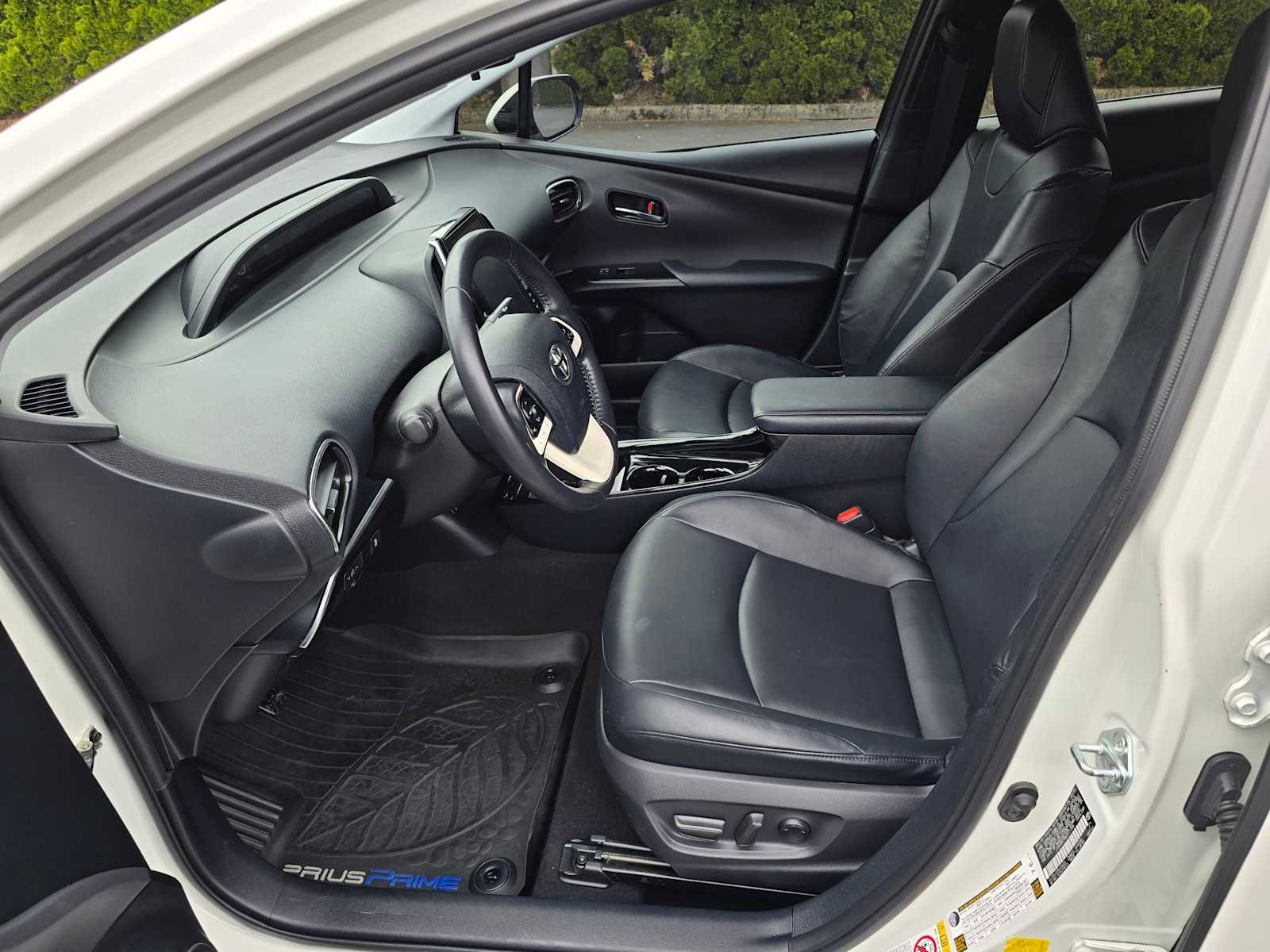 Used 2019 Toyota Prius Prime Premium FWD image 20