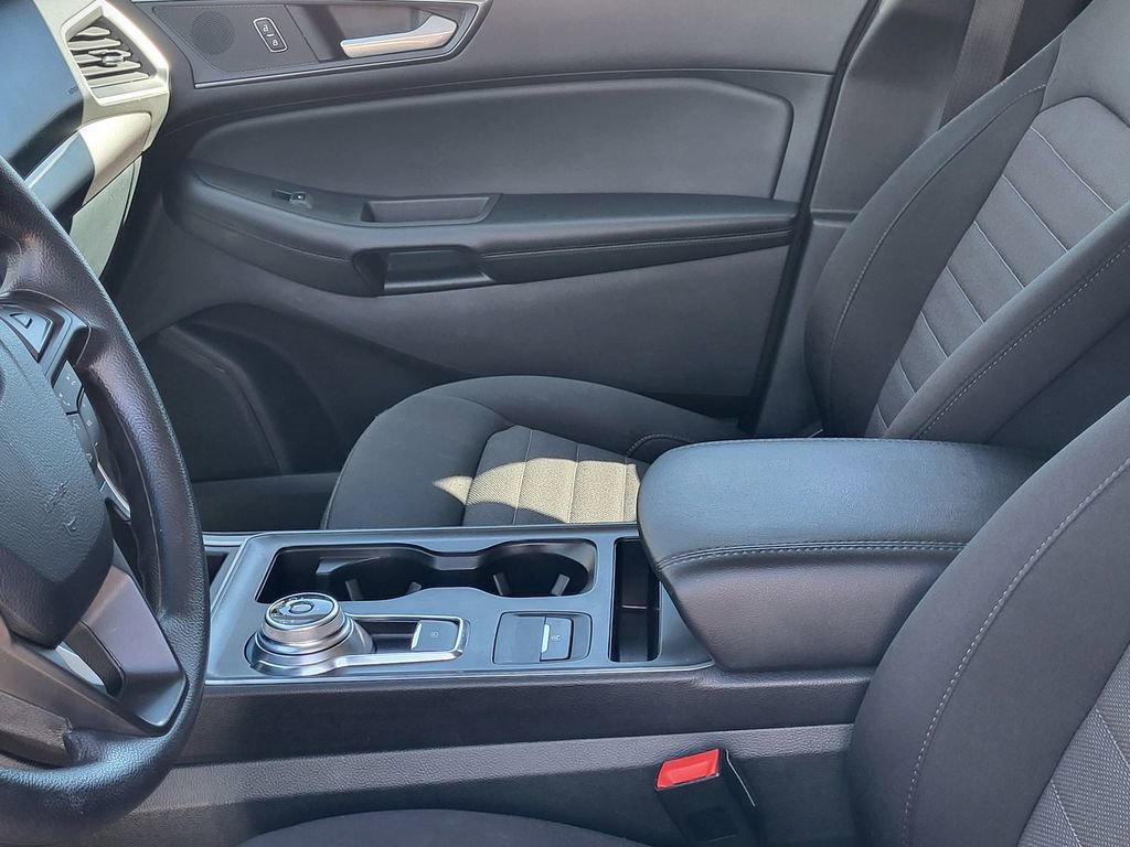 Used 2022 Ford Edge SE w/ Black Appearance Package image 26