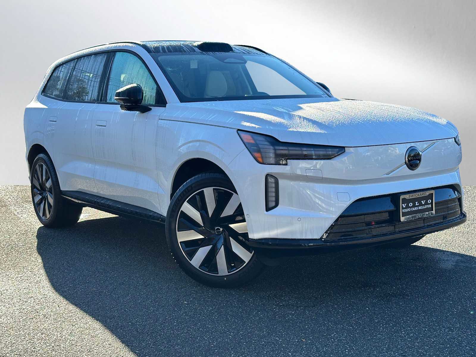 New 2025 Volvo EX90 Plus w/ Protection Package Premier image 1