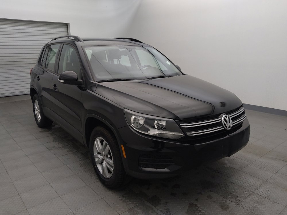 Used 2017 Volkswagen Tiguan S image 13