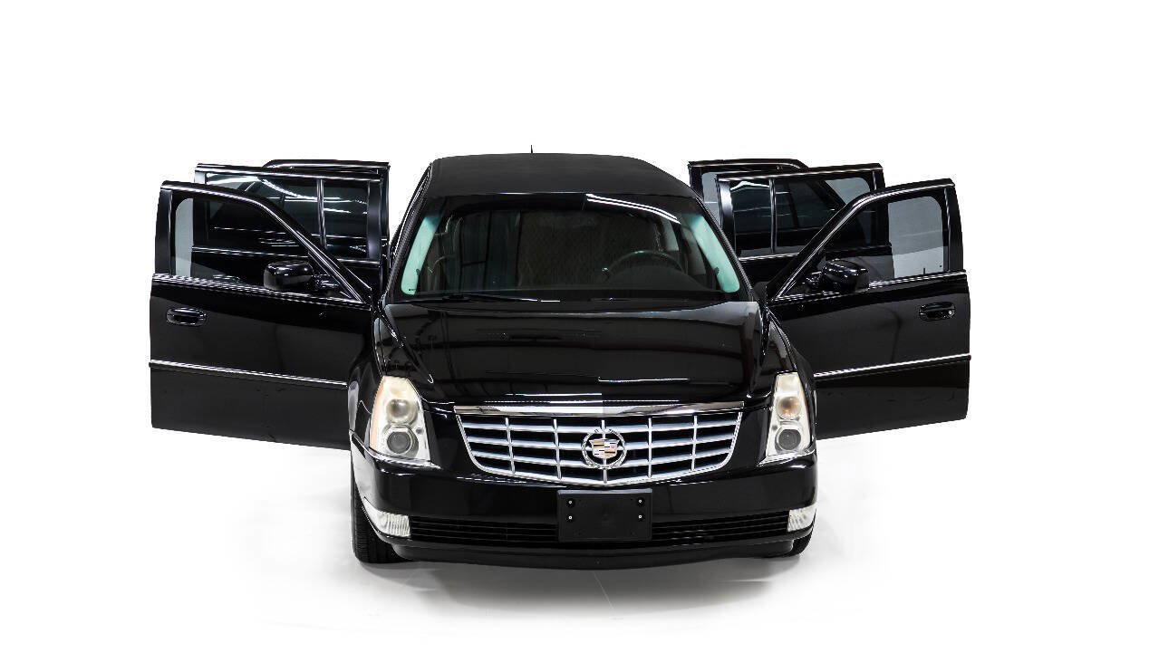 Used 2008 Cadillac DTS Limousine FWD image 9
