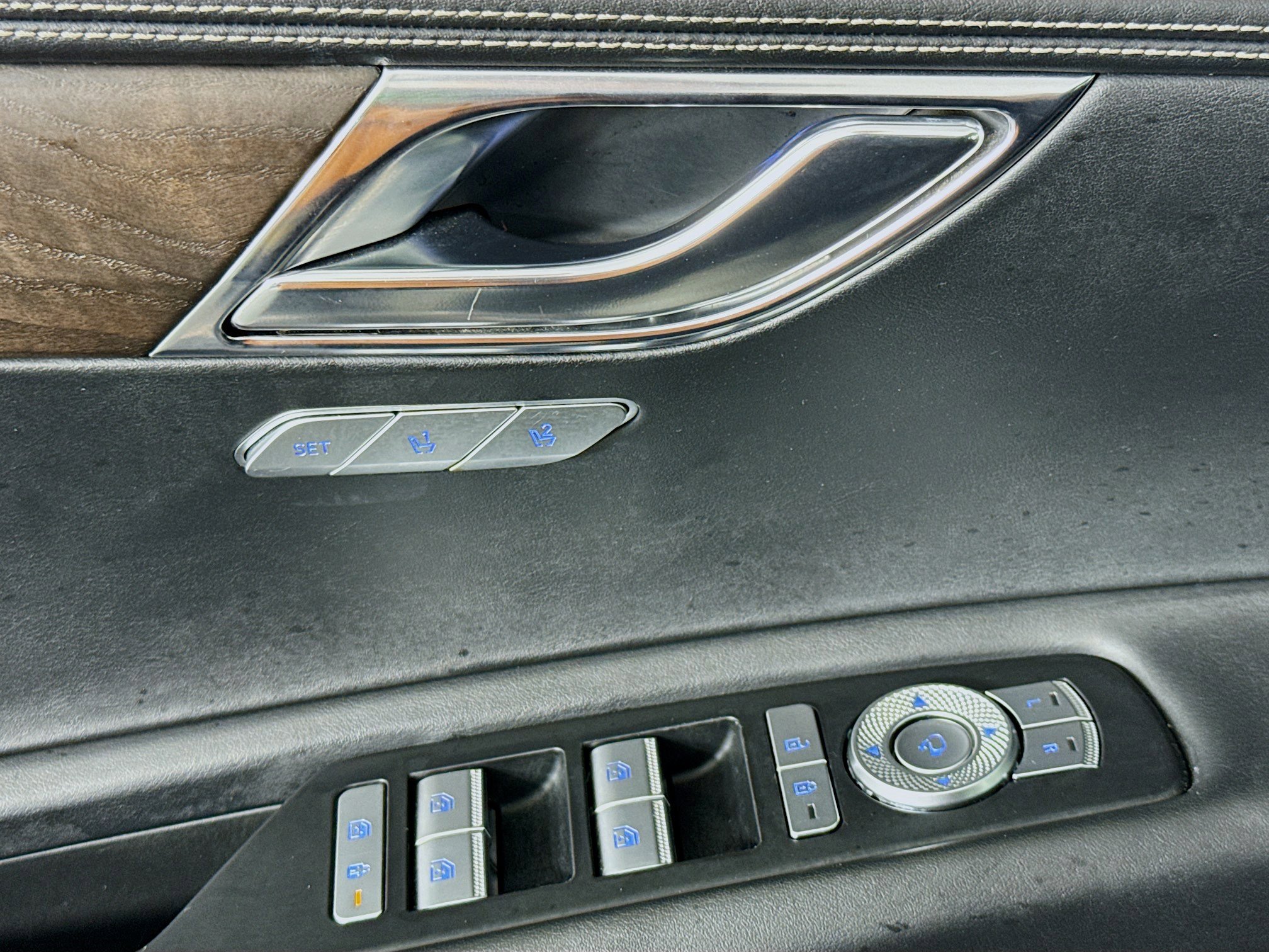 Used 2024 Genesis GV80 2.5T image 23