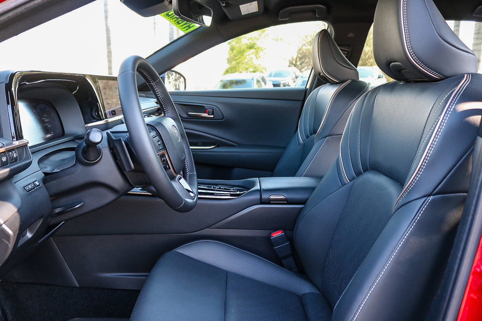 Used 2025 Toyota Crown Signia image 17