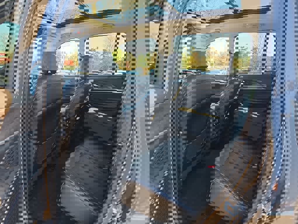 Used 2024 Jeep Grand Cherokee Limited 4xe AWD/4WD image 26