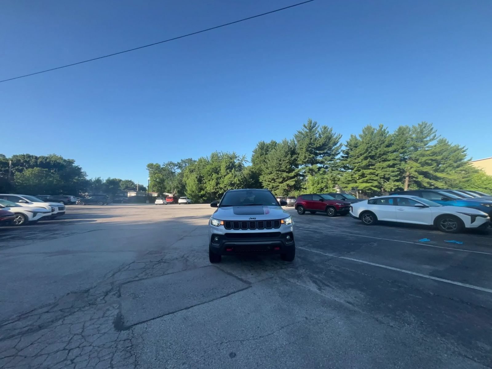 Used 2025 Jeep Compass Trailhawk AWD/4WD image 16