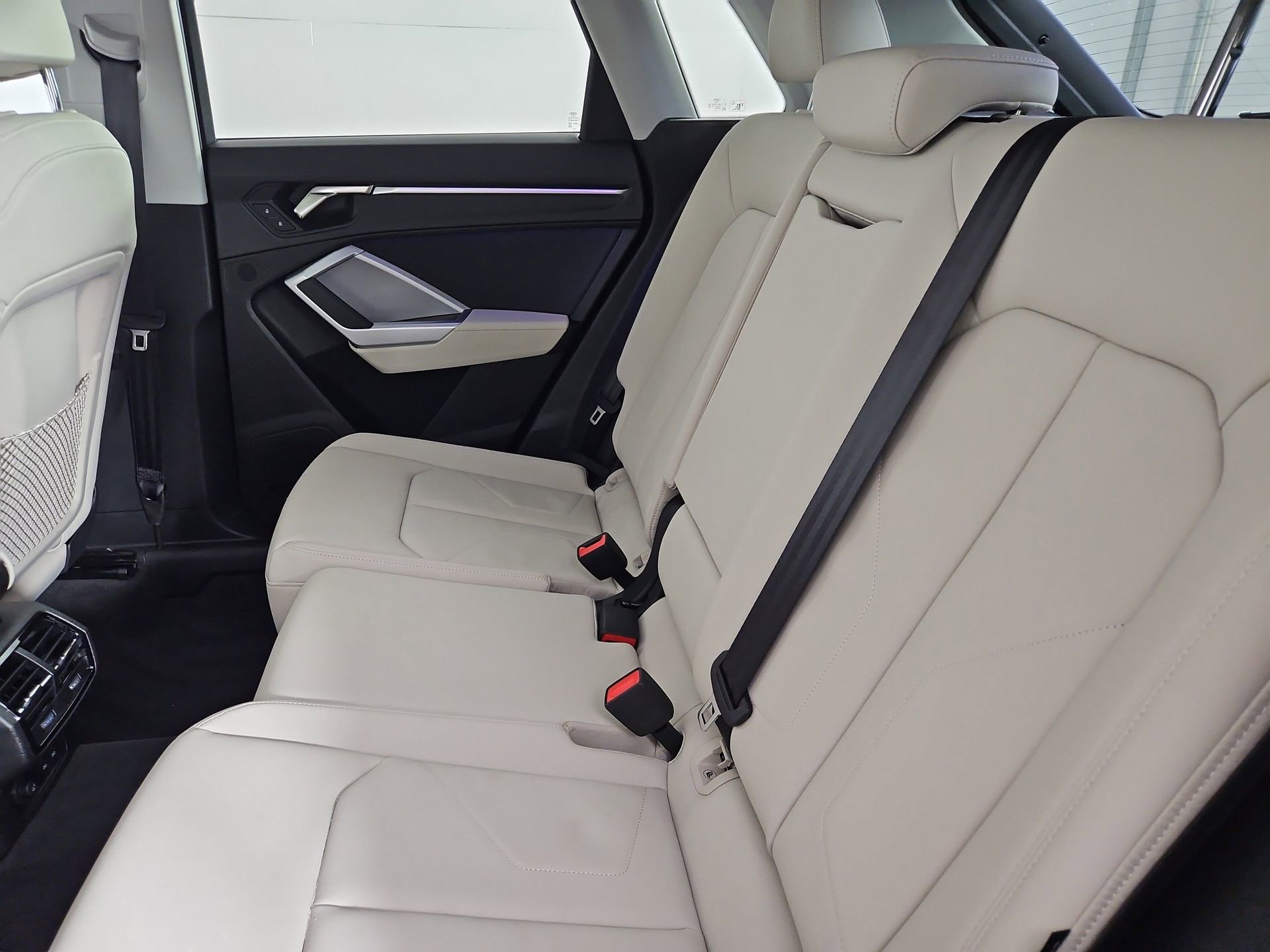 Certified 2025 Audi Q3 2.0T Premium Plus w/ Premium Plus Package image 43