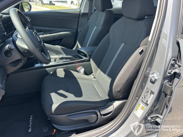 New 2026 Hyundai Elantra SE FWD image 16
