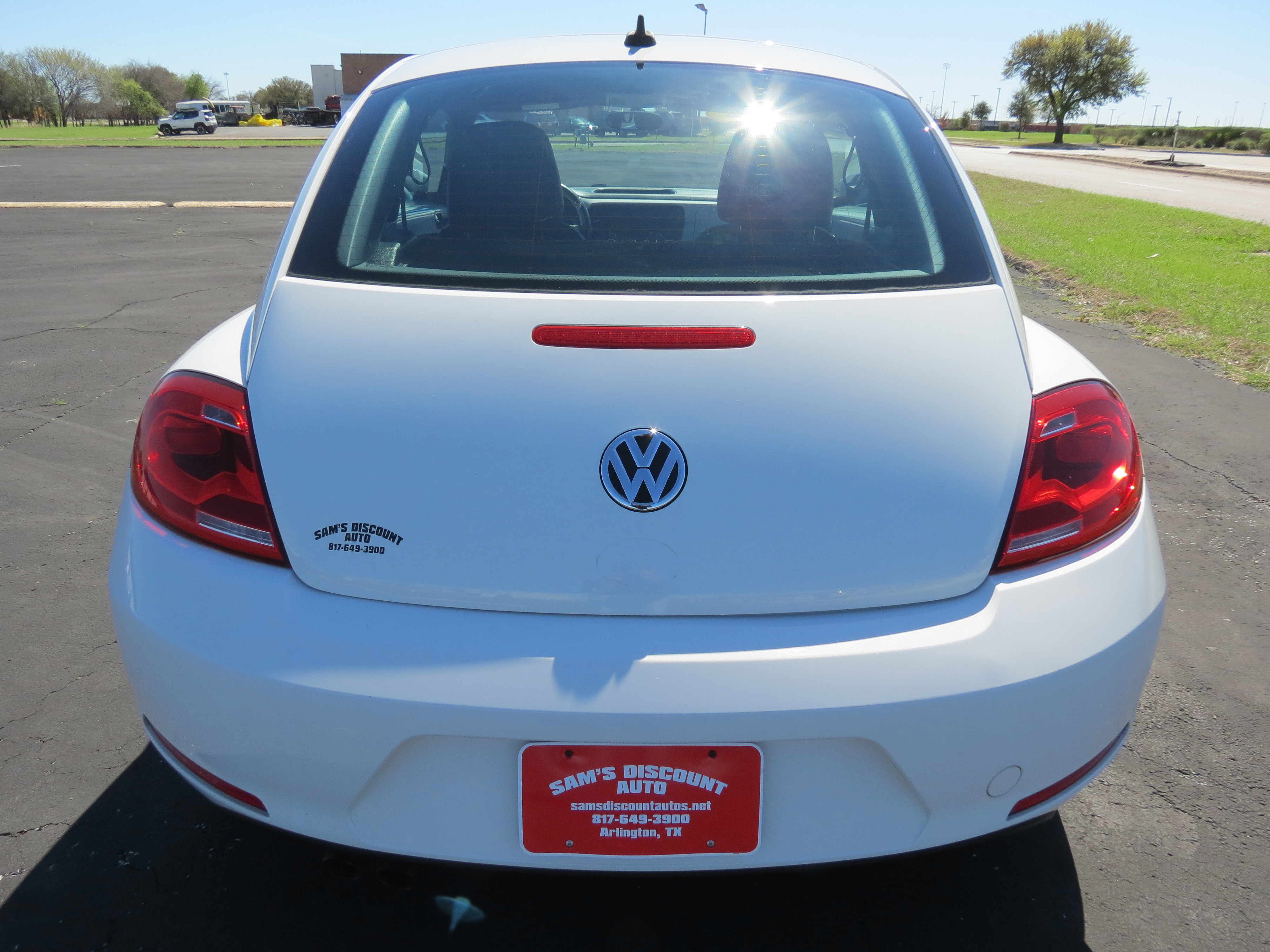 Used 2014 Volkswagen Beetle 2.5 image 8