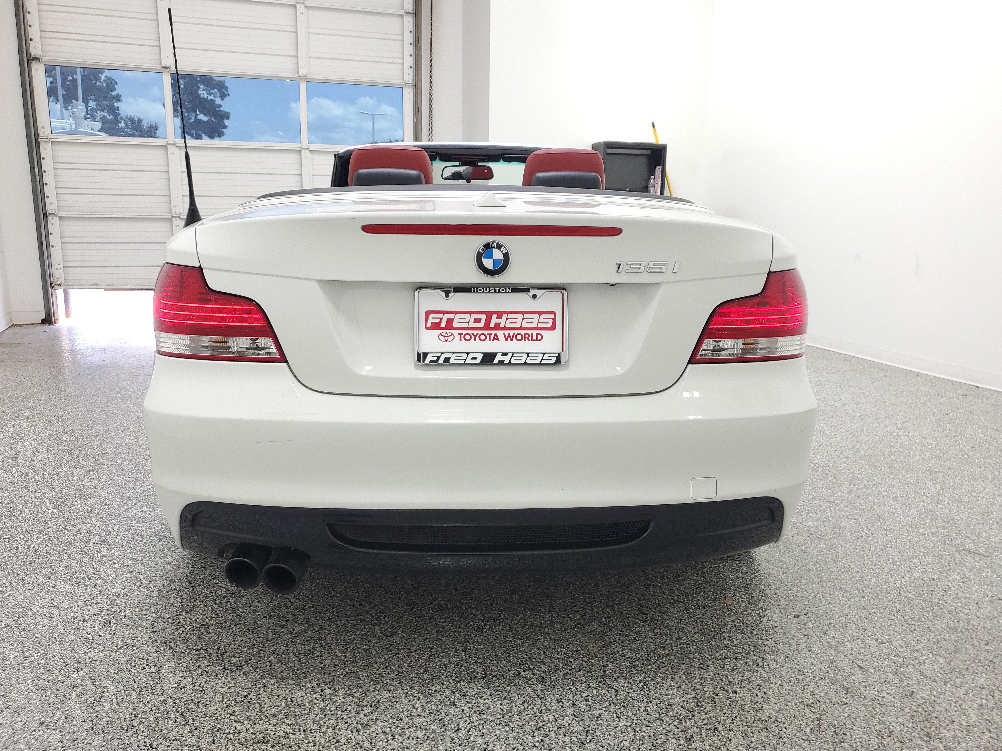 Used 2008 BMW 135i Convertible RWD image 6