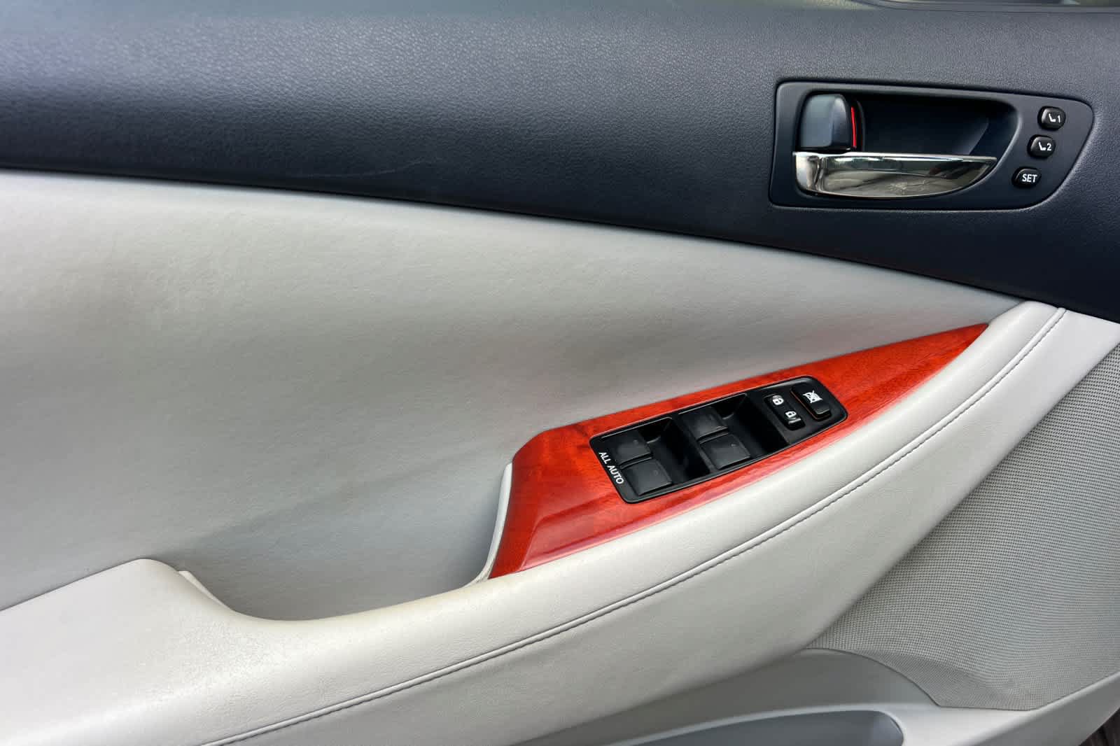Used 2007 Lexus ES 350 w/ Premium Pkg FWD image 12